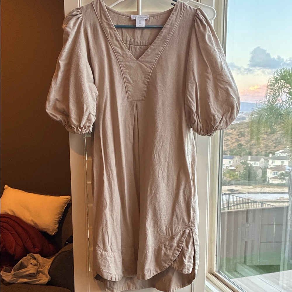 Cynthia Rowley Linen Puff Sleeve V-Neck Tunic in Light Beige